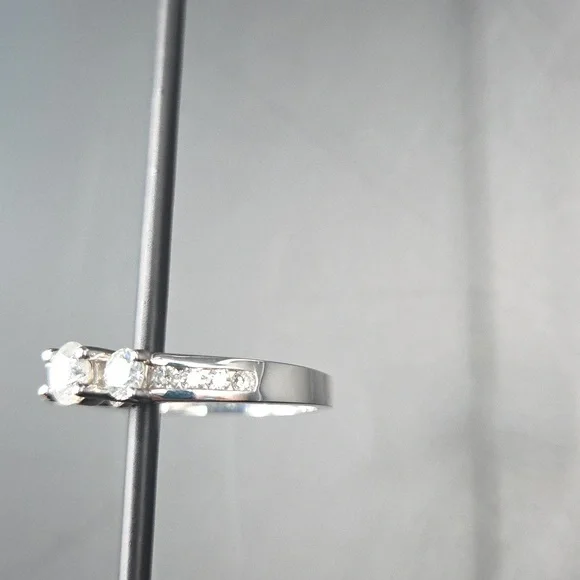 1 Carat Total Weight Diamond Engagemwnt Anniversary Wedding Ring Size 8